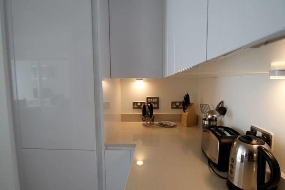 Ferienwohnung Lincoln Plaza London Exterior foto